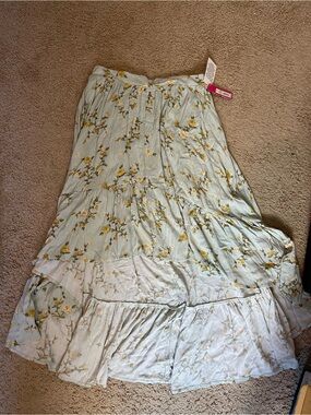 NWT Xhilaration Blue Floral Tiered Maxi Midi Skirt Size M
